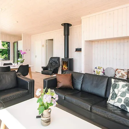 5 Star In Holiday home *